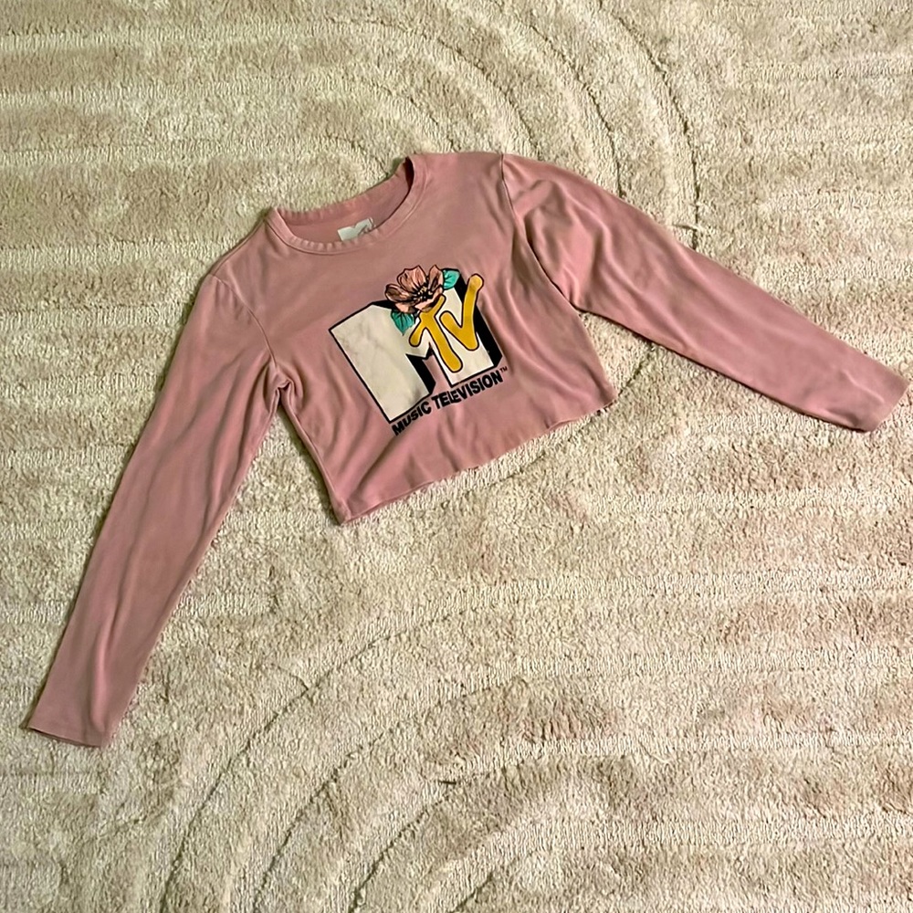 MTV Long Sleeve Crop Sweater